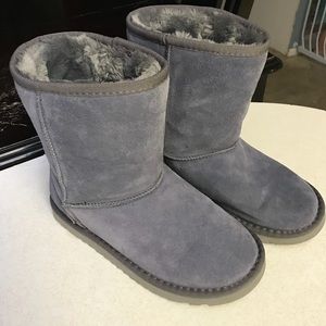 Like new condition Uggs!